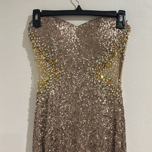 Bronze gold sparkly gown - Picture 1 of 11